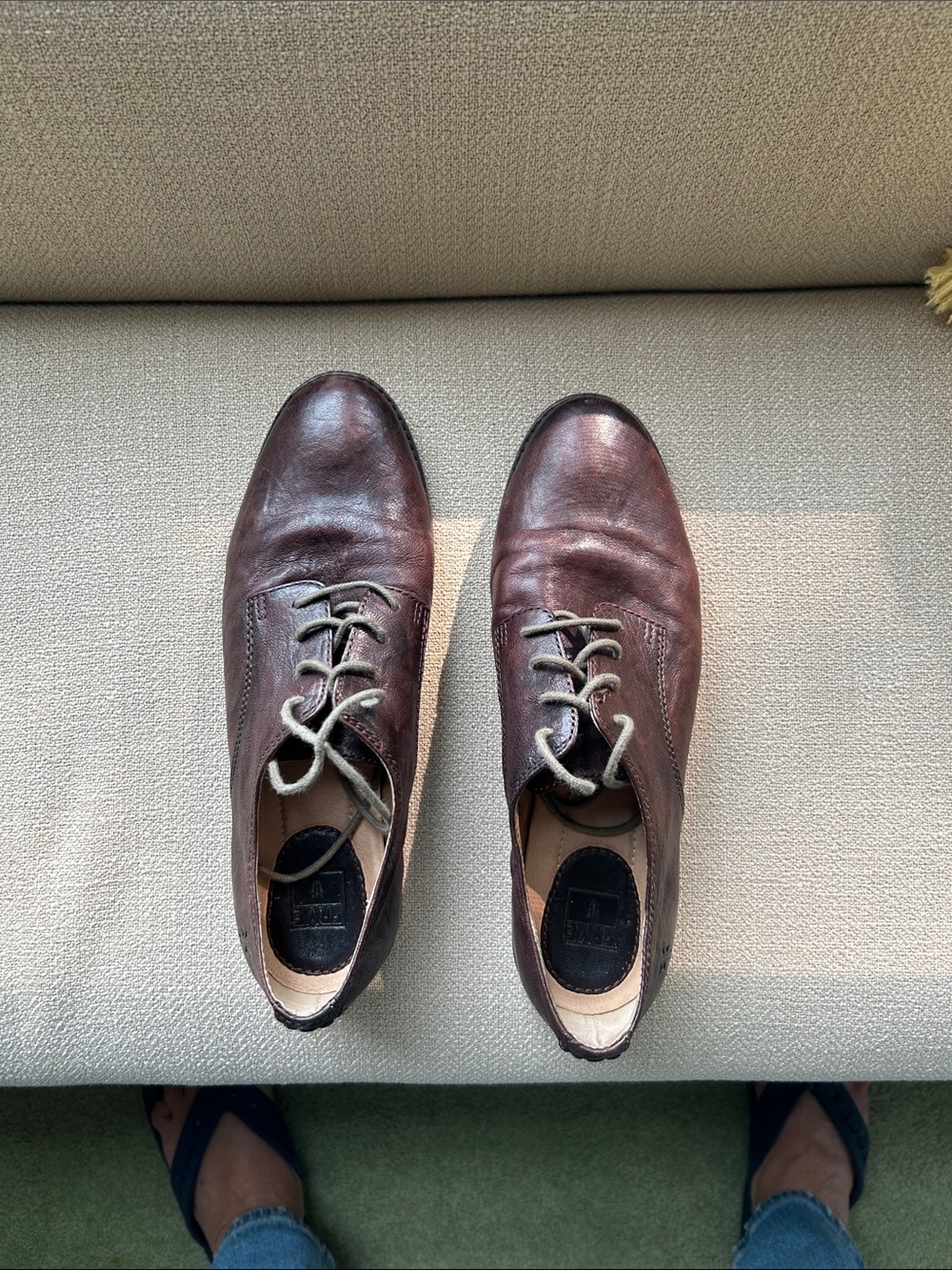 Frye women’s  Dark Brown Leather Derby Oxfords